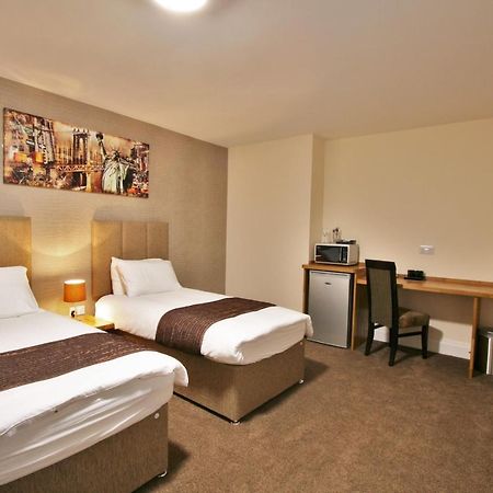 New County Hotel & Serviced Apartments By Roomsbooked Gloucester Ruang foto