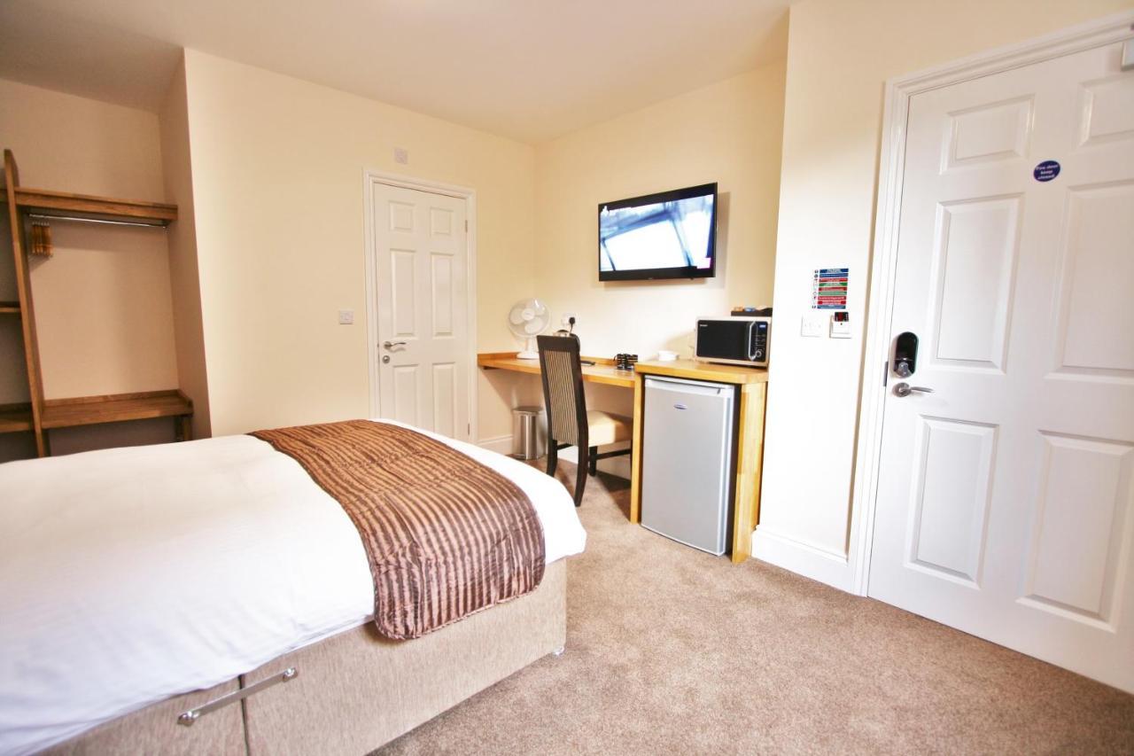 New County Hotel & Serviced Apartments By Roomsbooked Gloucester Bagian luar foto