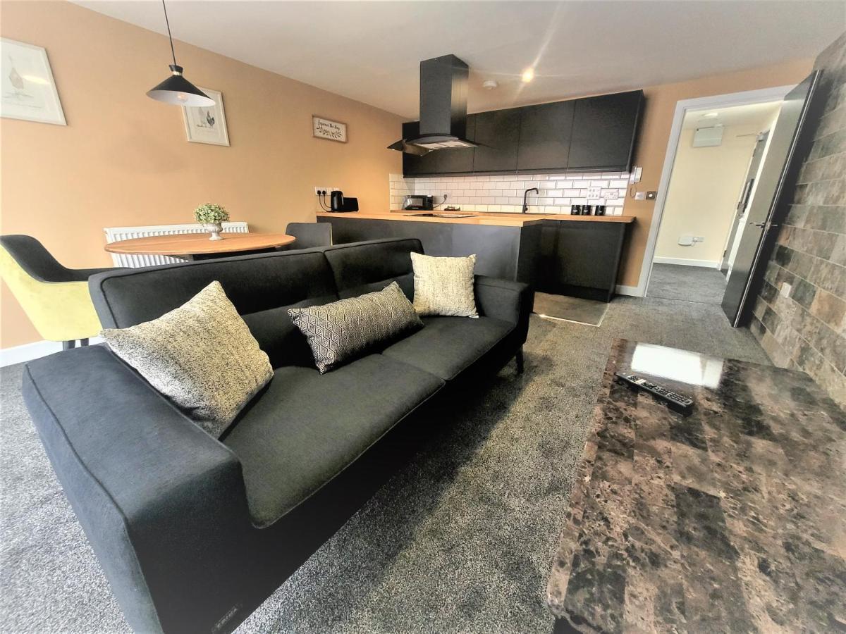 New County Hotel & Serviced Apartments By Roomsbooked Gloucester Bagian luar foto