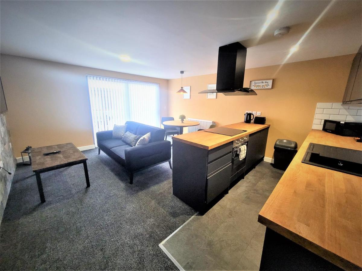 New County Hotel & Serviced Apartments By Roomsbooked Gloucester Bagian luar foto