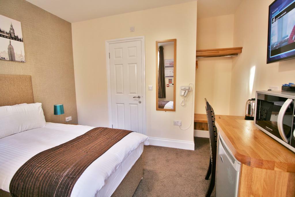 New County Hotel & Serviced Apartments By Roomsbooked Gloucester Ruang foto